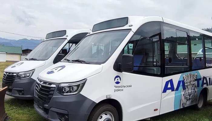 Чемальский район Республики Алтай получил три новых автобуса