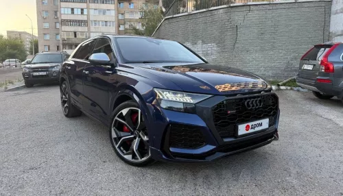 Мощный Audi с керамическими тормозами продают за 12,4 млн рублей в Барнауле. Фото