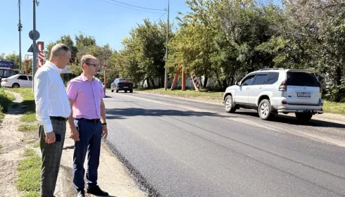 В Барнауле проверили, как идут дорожные работы в рамках нацпроекта