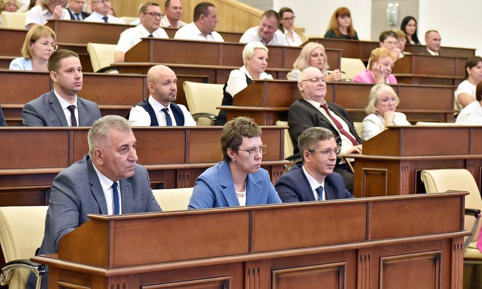 Глава Барнаула Вячеслав Франк встретился с руководителями общеобразовательных организаций