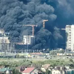 11 человек серьезно пострадали в огромном пожаре в Омске