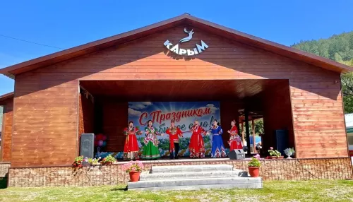 В Республике Алтай отметили 180-летие одного из самых маленьких поселков региона