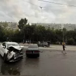 Водитель BMW потерял сознание за рулем и погиб в массовом ДТП