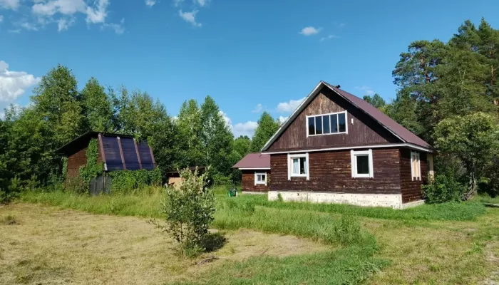 Усадьбу с двумя прудами и собственной речкой продают в Горном Алтае за 80 млн рублей