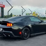 Привезенный из Америки Ford Mustang со звездным небом продают в Барнауле. Фото