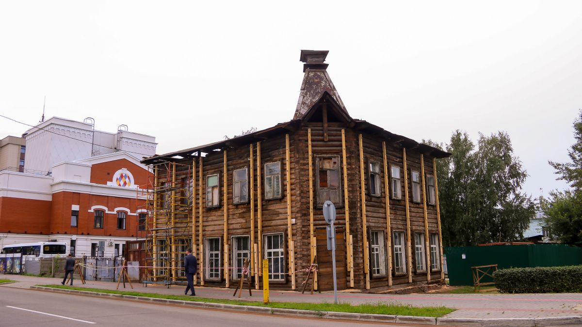 Дом по ул. Пушкина, 45 в Барнауле