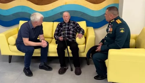 Пример стойкости и любви к Родине: алтайский ветеран встретил 83-ю годовщину окончания Курской битвы