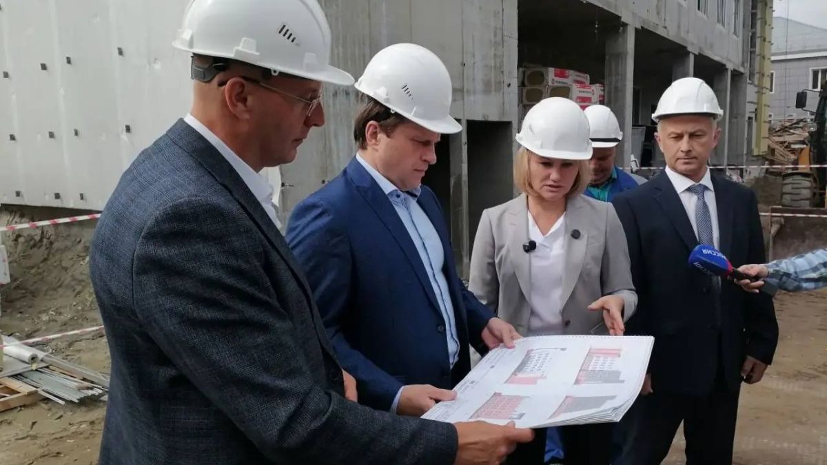 Новый корпус офтальмологической больницы в Барнауле готов на 41%