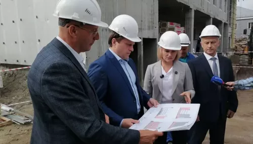 Новый корпус офтальмологической больницы в Барнауле готов почти наполовину