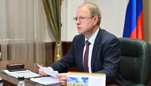 Губернатор Томенко перенес дату прямой линии в соцсетях из-за рабочего графика