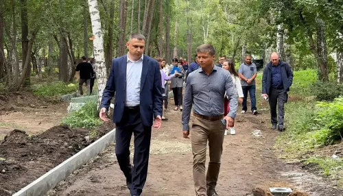 На месте свалки у АГИК в Барнауле благодаря жителям облагораживают аллею