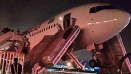 Все в поля кинулись: появилось видео экстренной посадки Boeing-767 в Барнауле