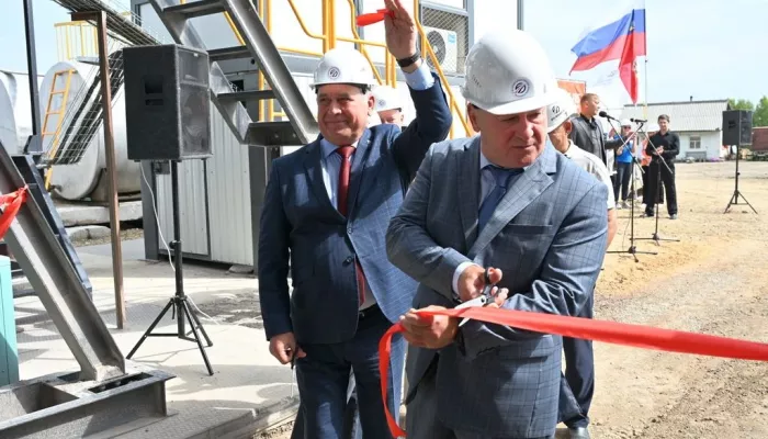 Более ста тонн в час: в Алтайском крае запустили современный асфальтовый завод
