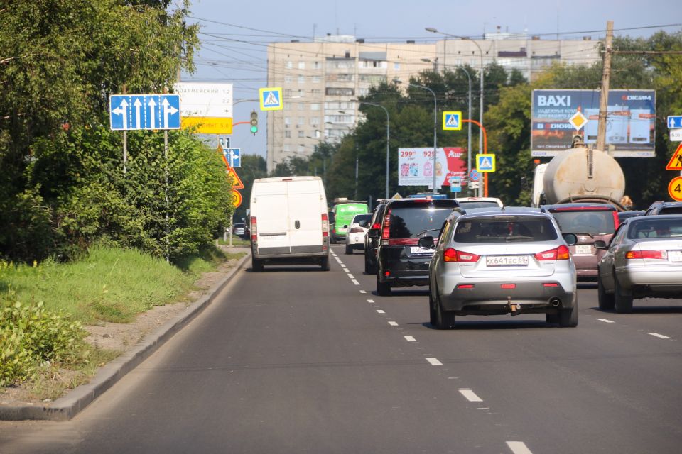 Отремонтированный участок проспекта Строителей в Барнауле