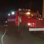 Женщину спасли из огромного пожара в селе Смоленское в Алтайском крае