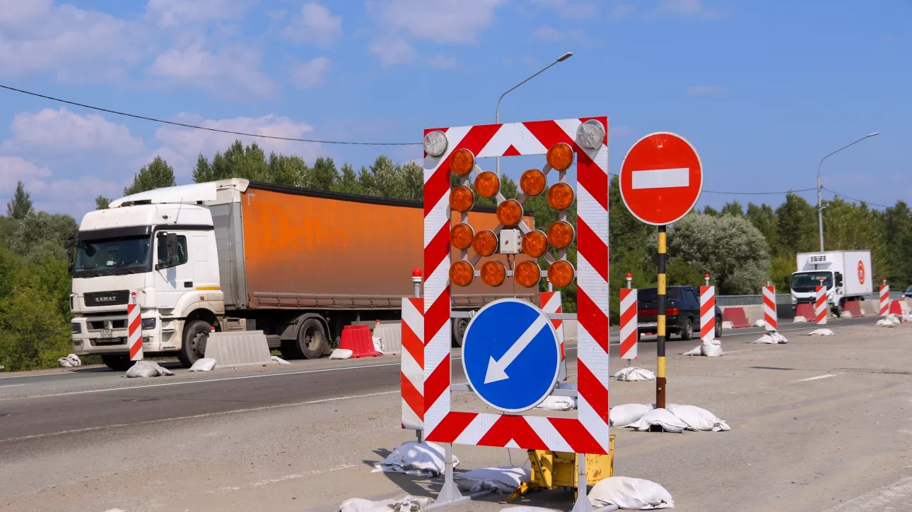 Пролеты на финише: как выглядит почти новый мост на въезде в Барнаул под конец лета
