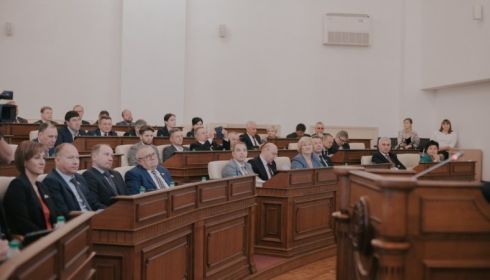 На повышенных тонах: депутаты АКЗС завернули возвращение выборов мэра Барнаула