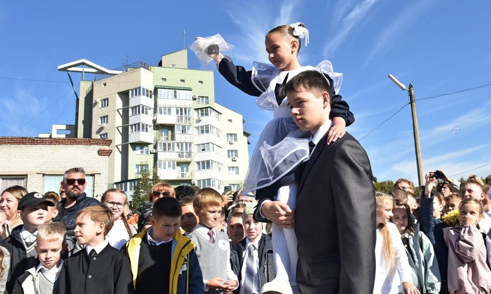 День знаний в гимназии №45 Барнаула