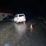 УАЗ врезался в припаркованную машину в Республике Алтай: пострадали дети