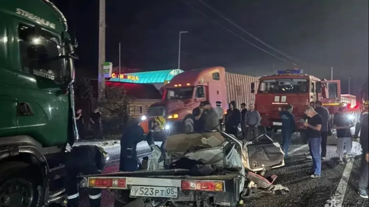 Автомобиль рухнул в обрыв