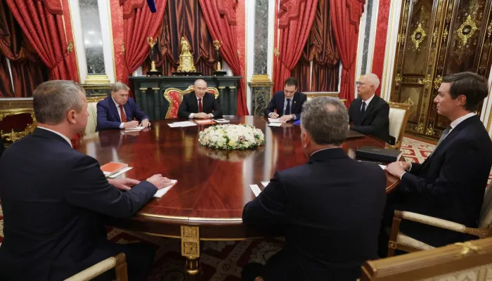 Помощник Путина раскрыл суть переговоров с американскими посланниками
