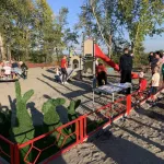 В Барнауле появились новая детская площадка и обновленная зеленая зона