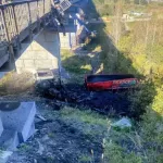 Водитель фуры уснул за рулем и рухнул с моста в Алтайском крае