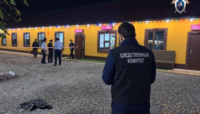 Мужчина расстрелял бывшую жену и ее 23-летнюю дочь в кафе