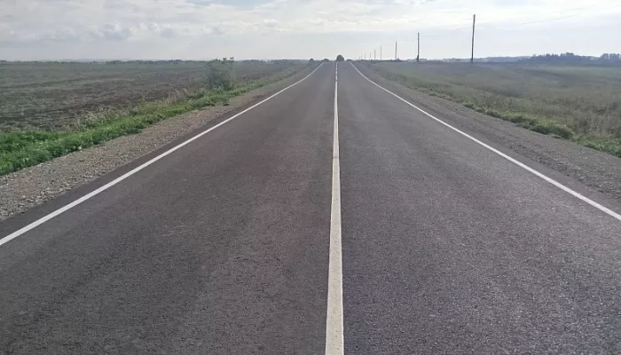 В Алтайском крае отремонтировали дорогу к Лебединому озеру