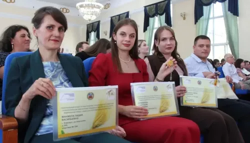 Преподаватели Алтайского аграрного университета получили ключи от новых квартир