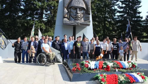 В Горно-Алтайске отпраздновали 80-летие танковых войск