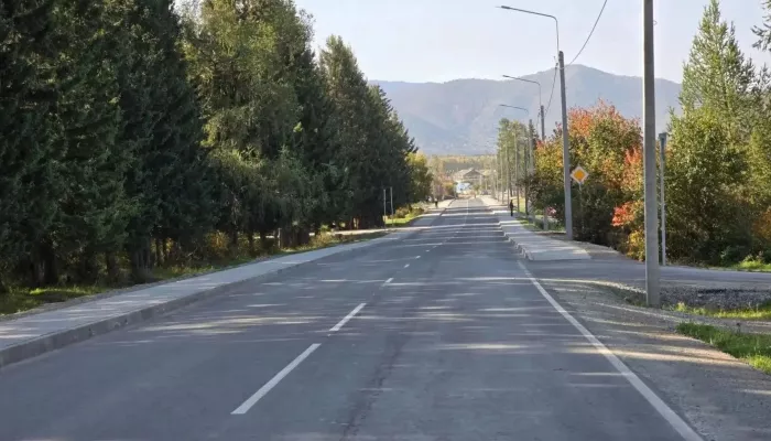 В Республике Алтай досрочно обновили участок дороги Усть‑Кокса – Мараловодка