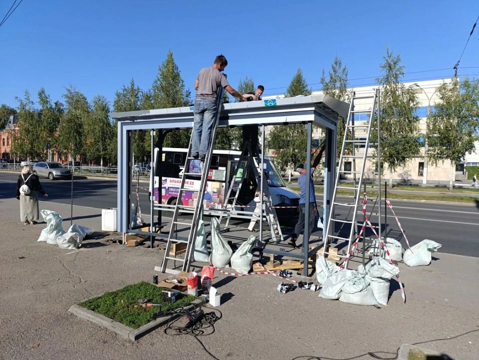 Новые остановочные павильоны в Барнауле