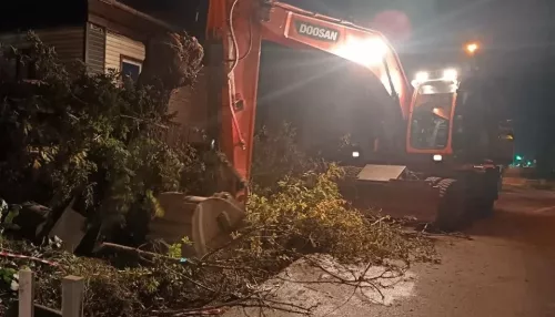 Десятки домов без воды: в Барнауле устраняют крупную аварию на сетях