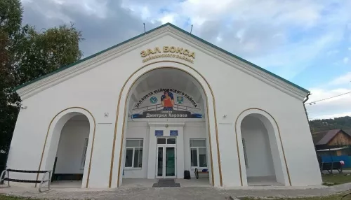 В селе Майма Республики Алтай обновили Зал бокса и открыли детскую площадку