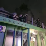 В барнаульском парке Изумрудный ранним утром вспыхнул пожар