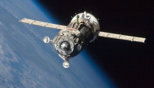 НАСА хочет купить дополнительные места на российском Союзе