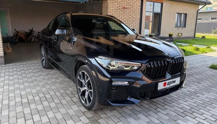 Спортивный BMW в бронепленке и керамике продают за 7,3 млн рублей в Барнауле. Фото