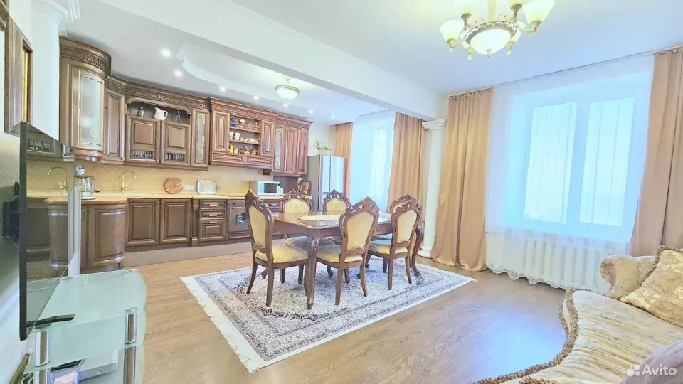 Квартира находится на проспекте Ленина
