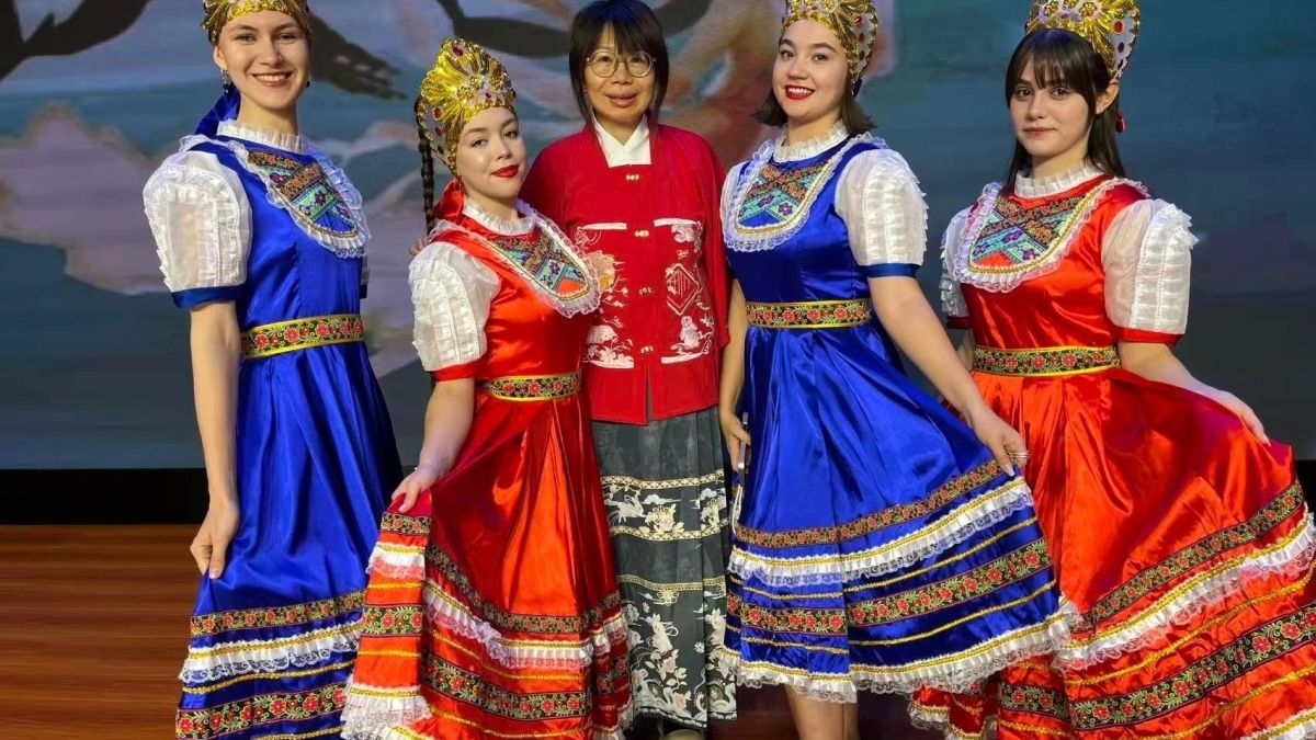 Студенты Алтайского педуниверситета проходят стажировку в Китае