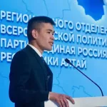 Александр Прокопьев поздравил главу Минспорта Республики Алтай с победой на выборах