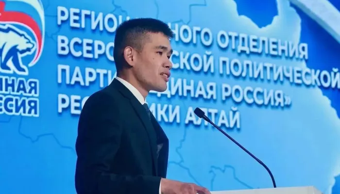 Александр Прокопьев поздравил главу Минспорта Республики Алтай с победой на выборах