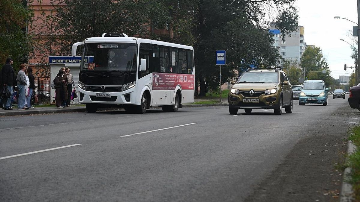 В Барнауле завершается дорожно-строительный сезон