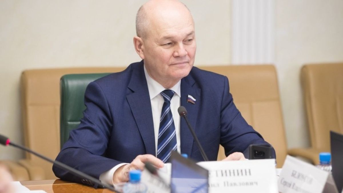 Экс-сенатор от Алтайского края Михаил Щетинин теперь работает в московском вузе