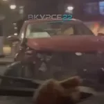 Женщина-водитель пострадала в лобовом ДТП в центре Барнаула