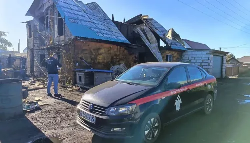 В Сети появилось видео с места смертельного пожара в Алейске