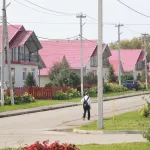 Один день в Бочкарях: как выглядит знаменитое алтайское село в разгар осени. Фото