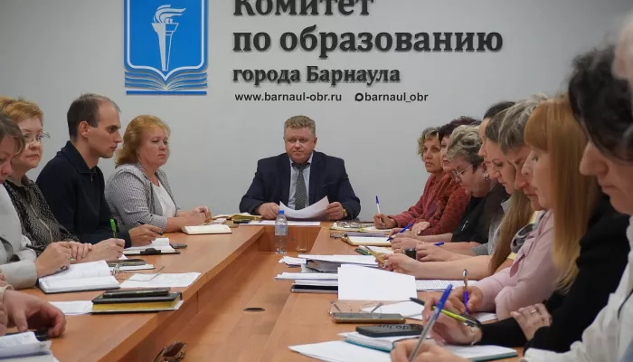В Барнауле по инициативе жителей обустроят 12 площадок для детей