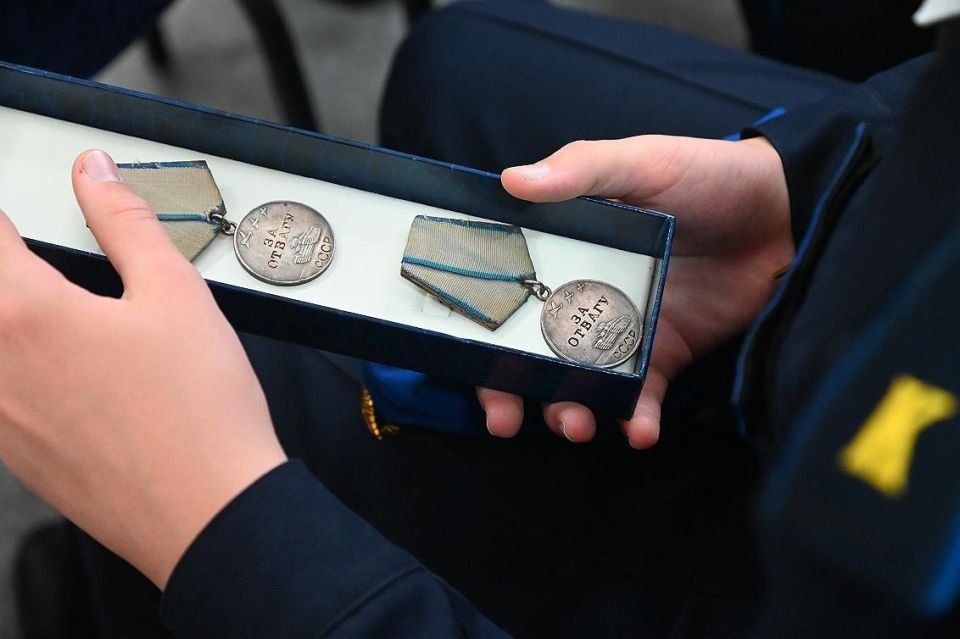Встреча школьников Барнаула с ветеранами боевых действий