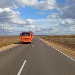 В Алтайском крае за 340 млн рублей ремонтируют дорогу, связывающую три района